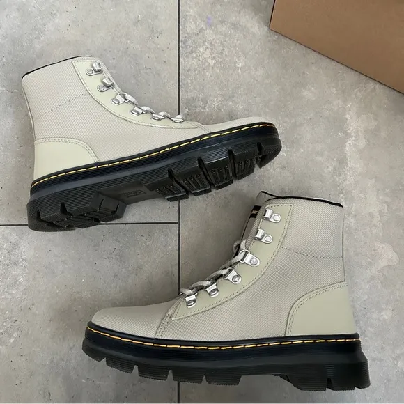 NEW Dr. Martens Combs poly casual boot in stone color size 7