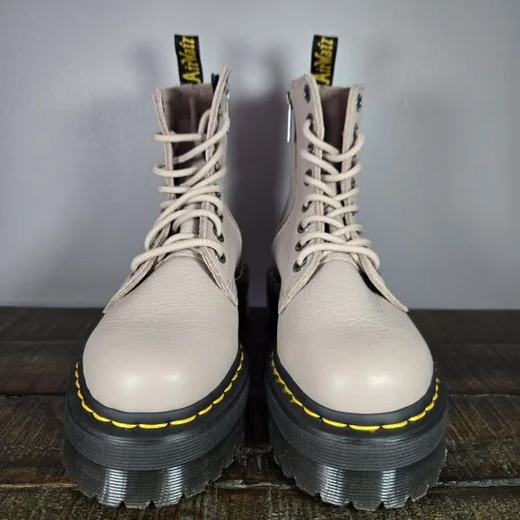 NEW Dr. Martens Jadon III Womens Size 6 Platform Leather Combat Boots Taupe Pisa