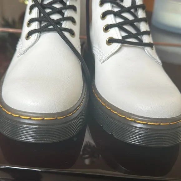 NEW!!! Dr. Martens Zavala Combat Boots