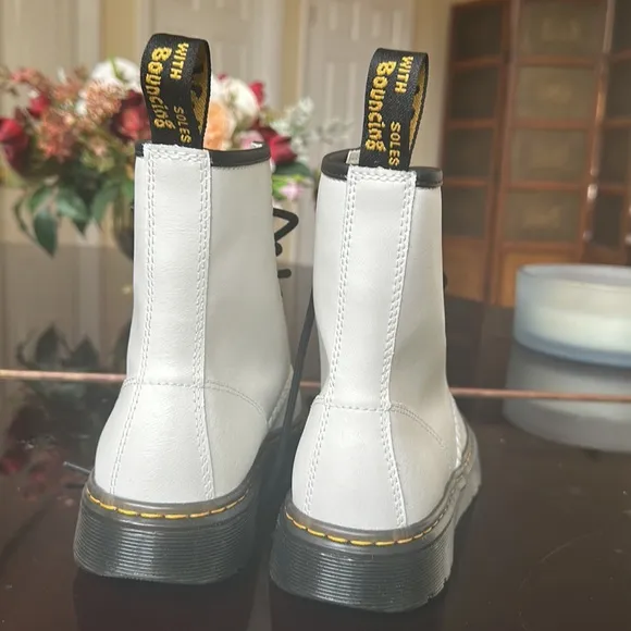 NEW!!! Dr. Martens Zavala Combat Boots