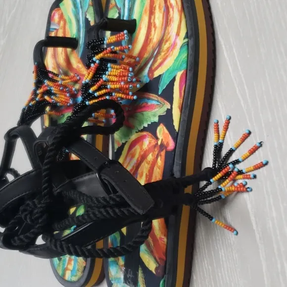New Farm Rio Black Banana Beaded Strappy Flat Sandals Shoes Multicolor sandals,