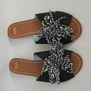 NEW Frances Valentine Trez Nylon Black White Yarn Sandals Size 9