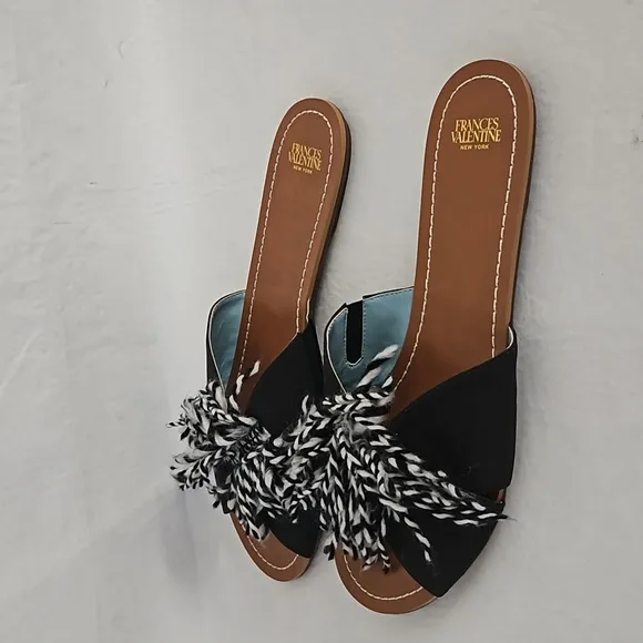 NEW Frances Valentine Trez Nylon Black White Yarn Sandals Size 9
