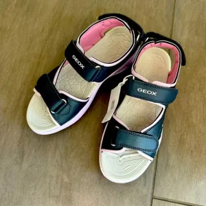 NEW Geox Vaniett sandals size 3