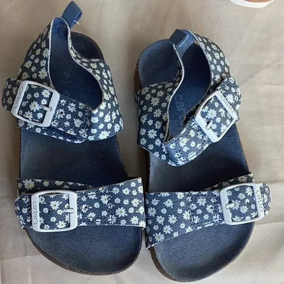 New Girls Sandals Bundle Size 9