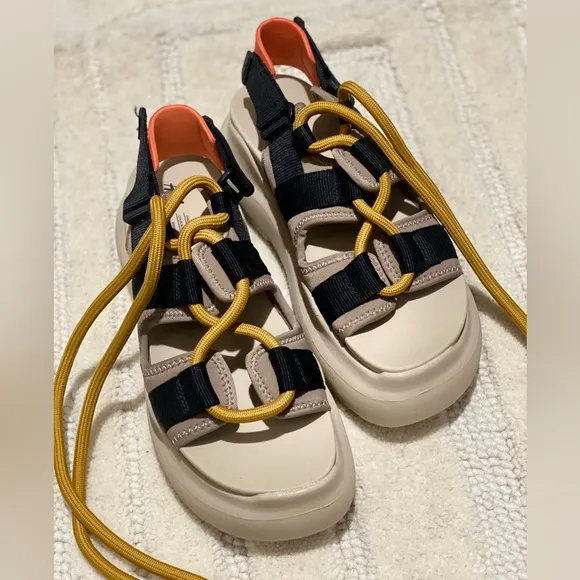 NEW H&amp;M CHUNKY SANDALS, sz 38-39