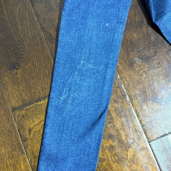 New HUDSON brand crop Krista super skinny size 26