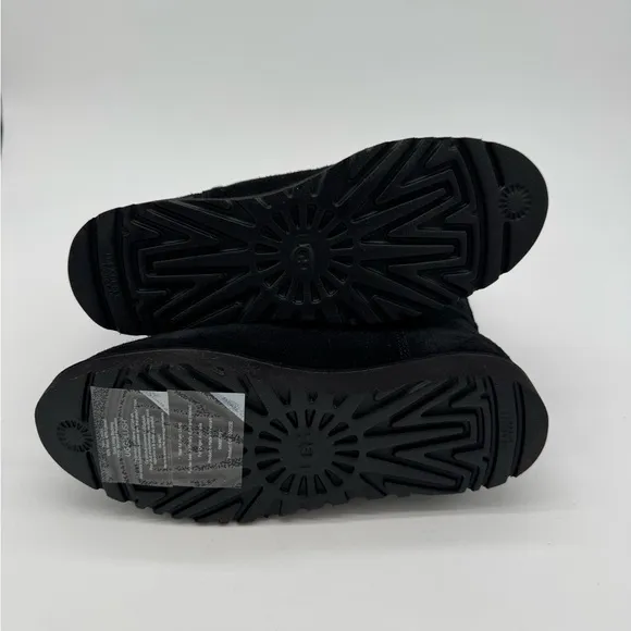 New‎ in Box Ugg Michelle Boots in Black Size 5