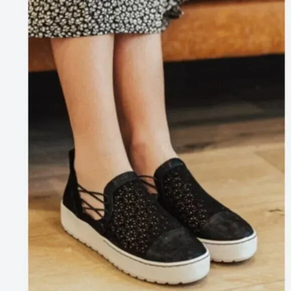 NEW Jambu Erin Sneakers - Suede Black Solid For Women 210