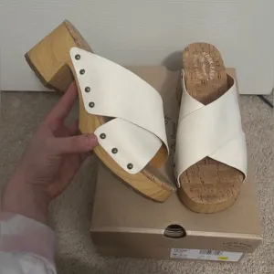 NEW Kork-Ease | Tatum Cream Leather Sandals Sz 10