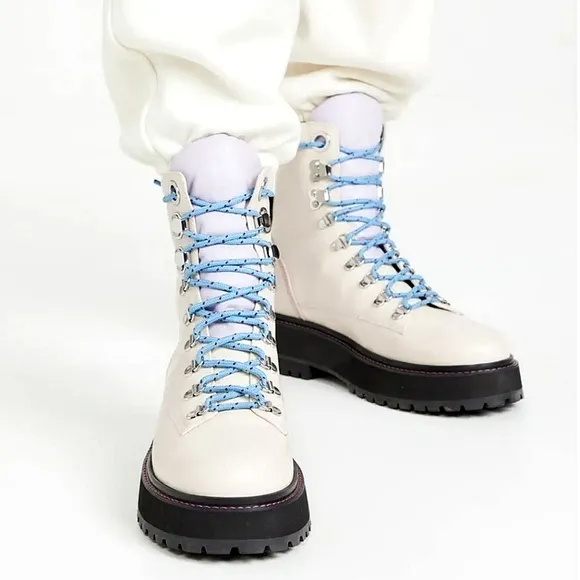 NEW Larroude Jordan Boot In Ivory Leather Contrast Color Laces Trendy Lace Up