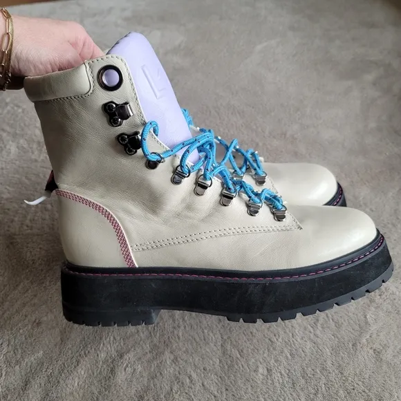 NEW Larroude Jordan Boot In Ivory Leather Contrast Color Laces Trendy Lace Up