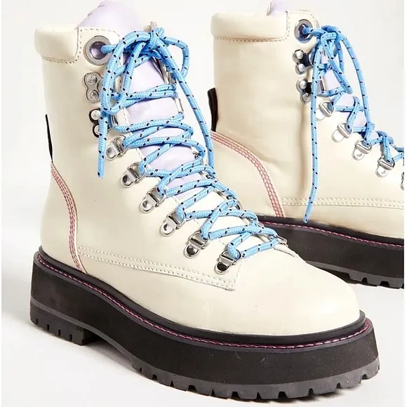 NEW Larroude Jordan Boot In Ivory Leather Contrast Color Laces Trendy Lace Up