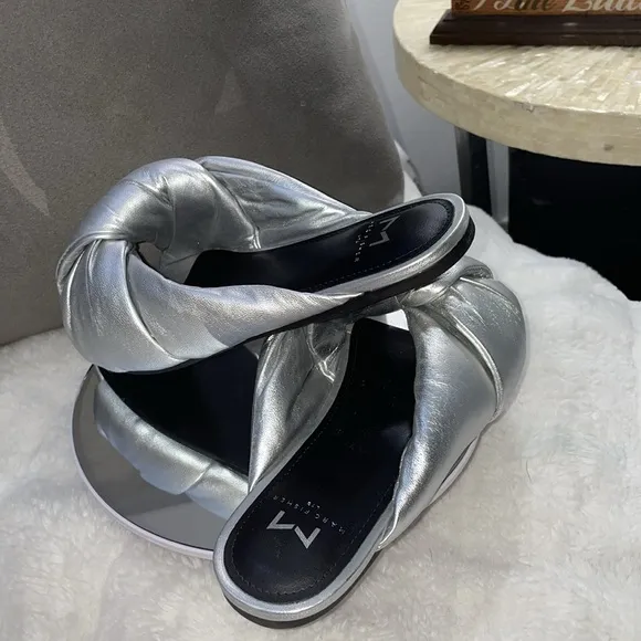 NEW Marc Fisher Olgalia sandals