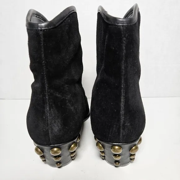 NEW Marc Fisher Rippa Womens Black Suede Gold Studded Ankle Boots Moto Western