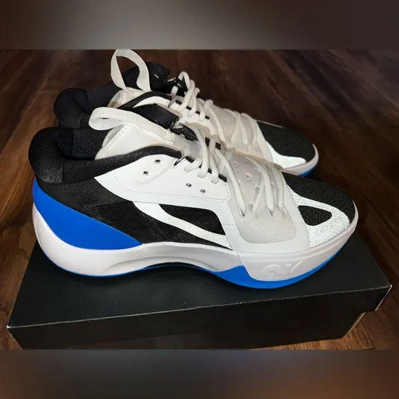 NEW Men’s Size 11 Nike Jordan Zoom Separate Shoes. White/Photo Blue/Black.