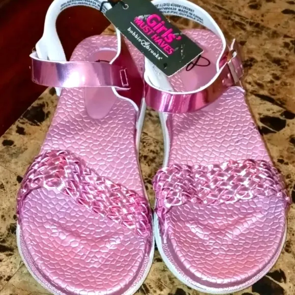 New Metallic Pink Sandals Girls Size 2/4