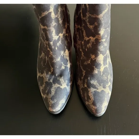 NEW PAUL GREEN GRAY CHEETAH SOFT ANKLE BOOTS