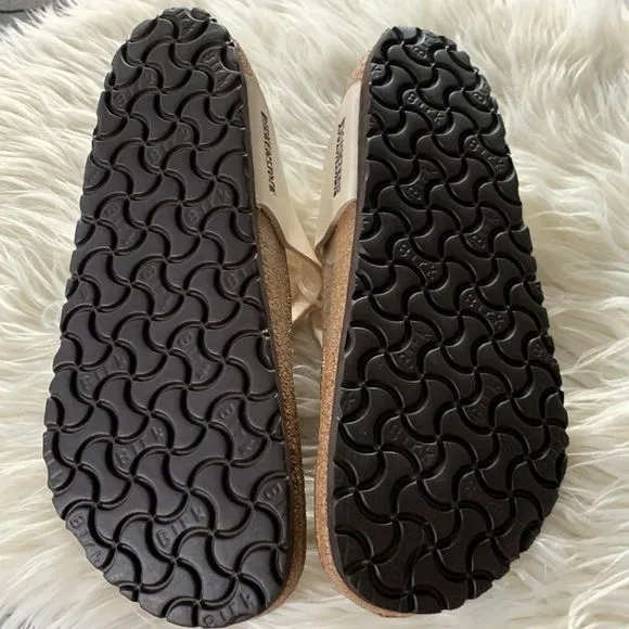 NEW Pearl Birkenstock 40 Sandals