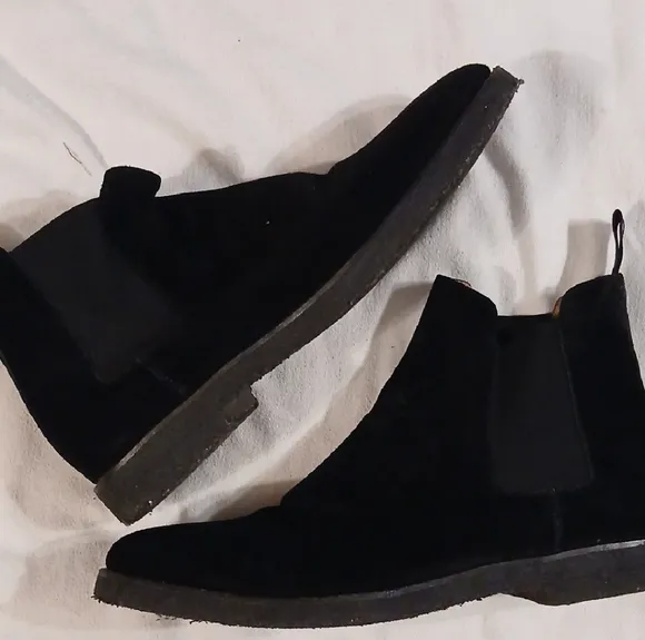 New republic Black Chukka Boots with Cozy Design