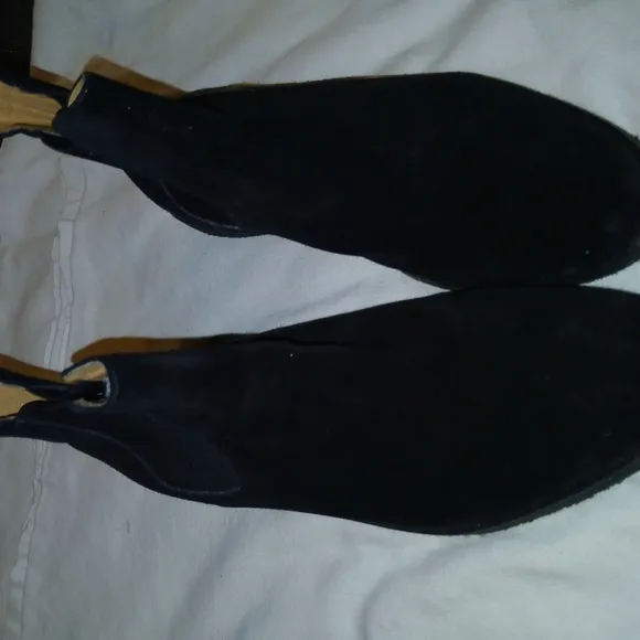 New republic Black Chukka Boots with Cozy Design