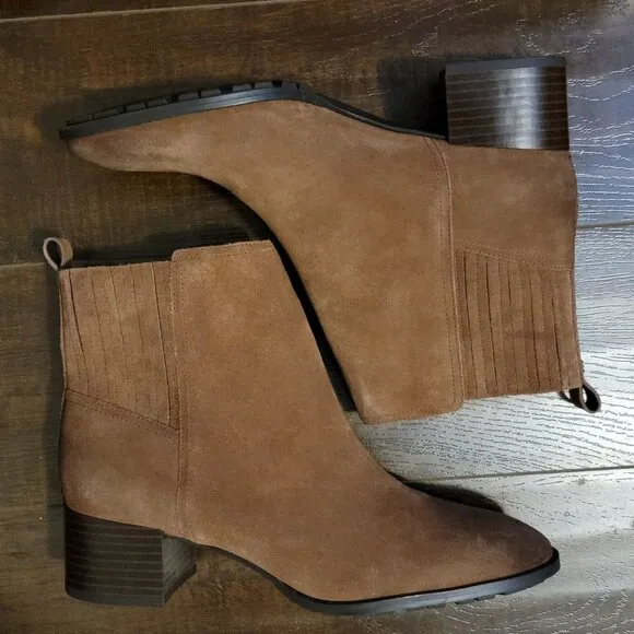 NEW Sam Edelman Kaiti Chelsea Boots Womens 9 Brown Suede Neutral Chic Comfort