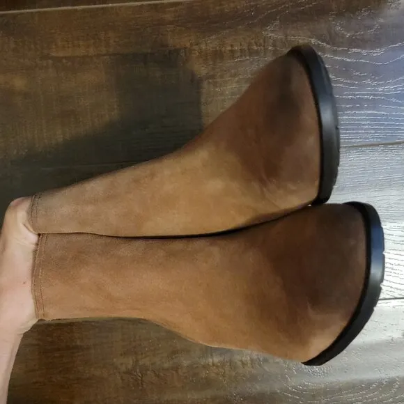 NEW Sam Edelman Kaiti Chelsea Boots Womens 9 Brown Suede Neutral Chic Comfort
