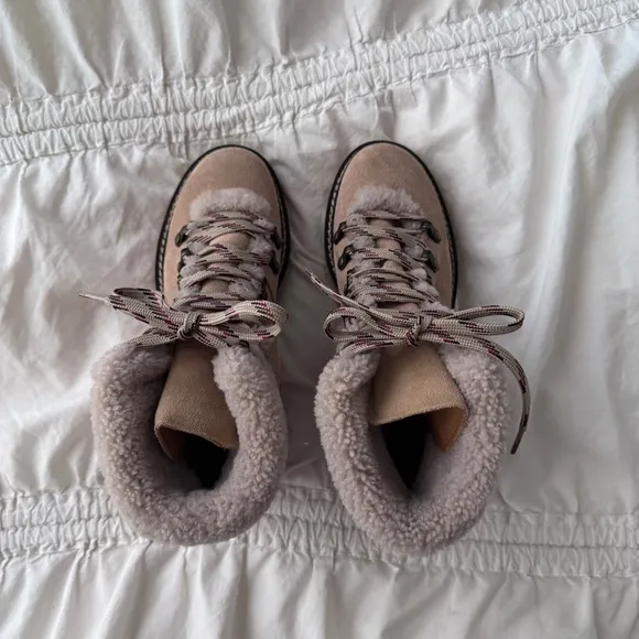 *NEW* See By Chloe Suede Lace Up Hiking Boot (Sz 38/ 7.5)