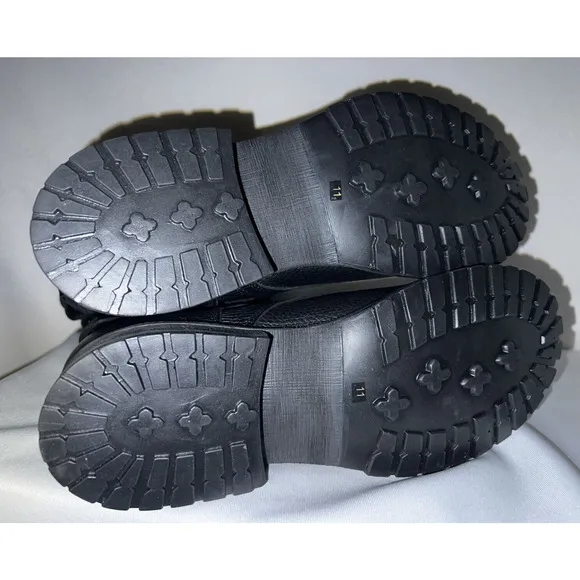 New STEVE MADDEN Women's Size 11M Black Strappy Leather BANDDIT Combat Boots