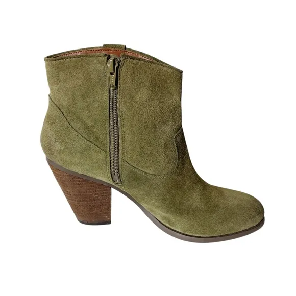NEW Vince Camuto green suede ankle boot size 9