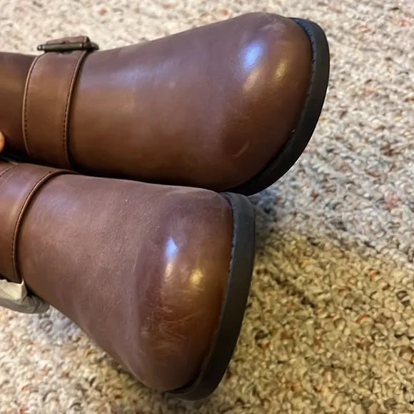 NEW Vionic Brown Logan Ankle Boot Size 6