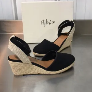 New WB Woman’s Style &amp; Co Heeled Sandals