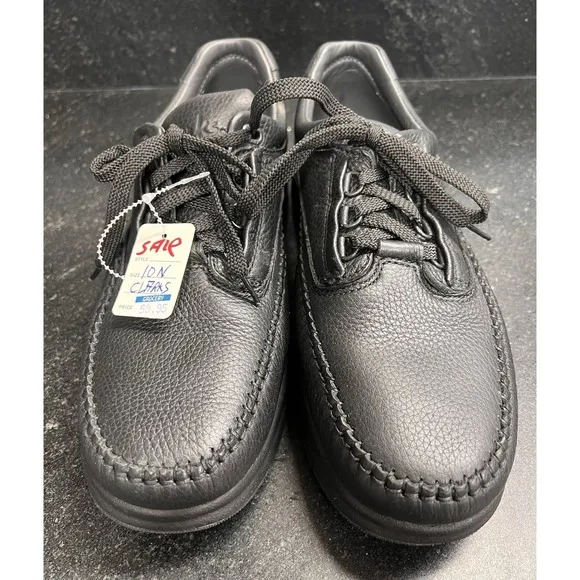 New W/O Box Clarks Tracker Black Tumble Leather Shoes Men's Size 10 Narrow 37511