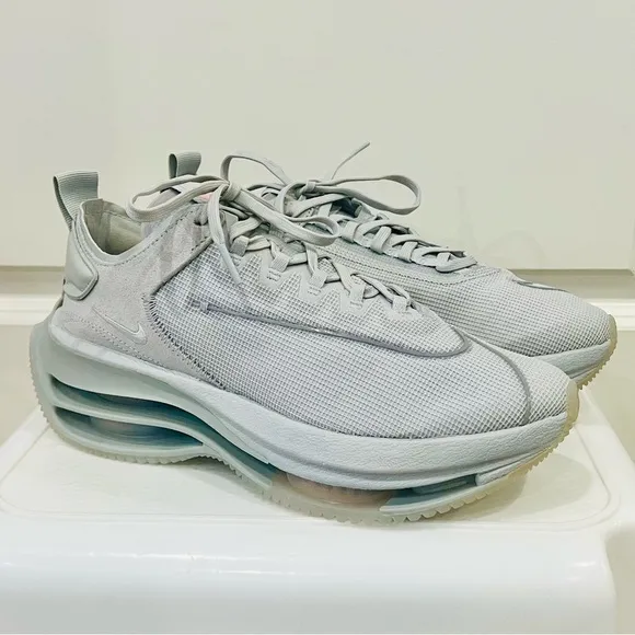NEW Women’s Nike Air Running Sneakers - Limited Edition - Gray - Size 9