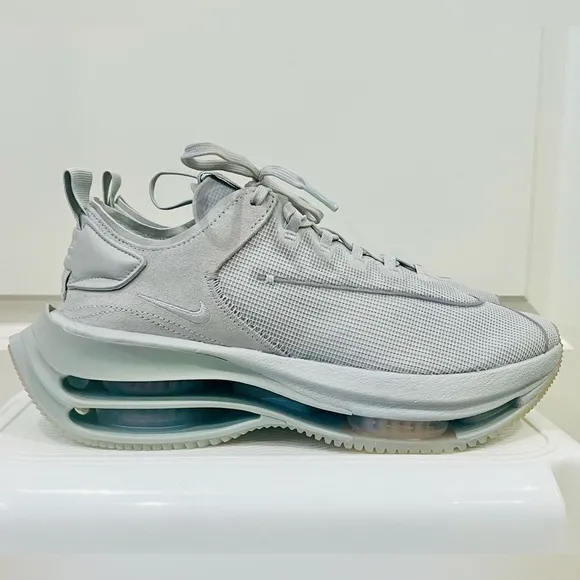 NEW Women’s Nike Air Running Sneakers - Limited Edition - Gray - Size 9