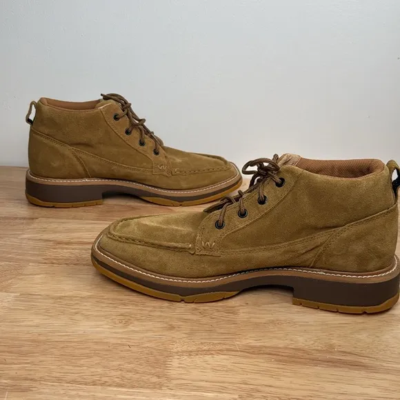 New Wrangler Men's oil and slip resistant Boots