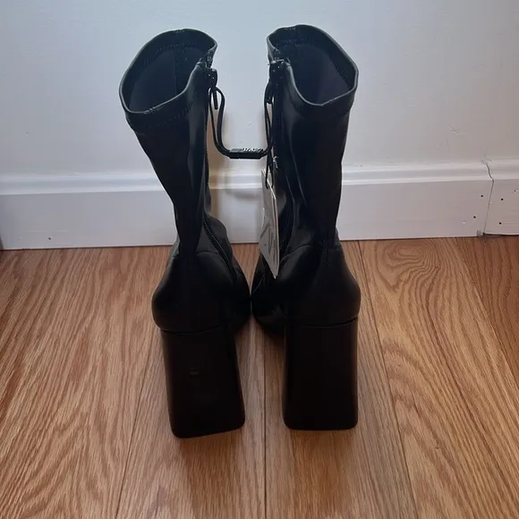 New! Zara Black Women's Sz 8, black Ankle side zipper Boots.