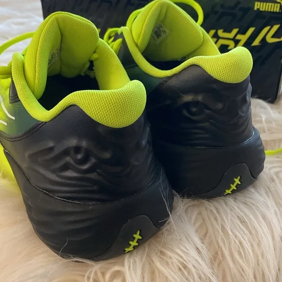 NEW...PUMA women athletic shoes