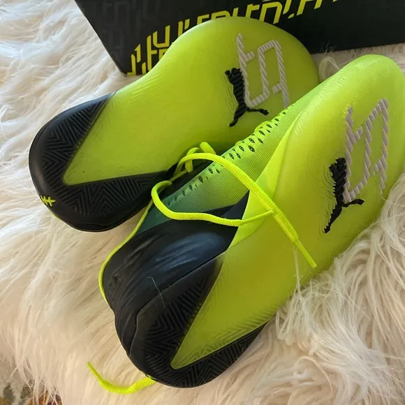 NEW...PUMA women athletic shoes