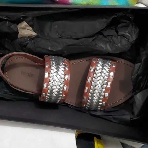 NIB $495 Maje sandals