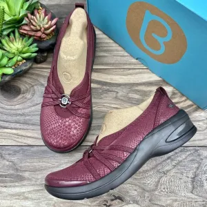 NIB Bzees Rosie 7.5M Comfort Slip On Shoes Flats Loafers Wine