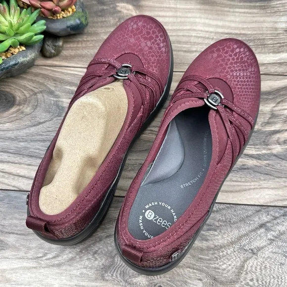 NIB Bzees Rosie 7.5M Comfort Slip On Shoes Flats Loafers Wine