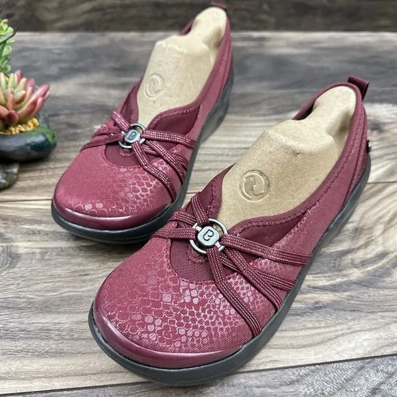 NIB Bzees Rosie 7.5M Comfort Slip On Shoes Flats Loafers Wine