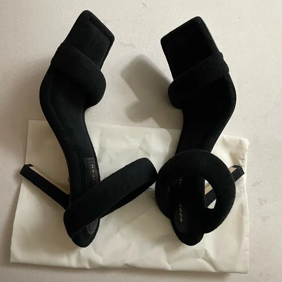 NIB Good American Terry Ankle Wrap Sandals Black Size 10.5