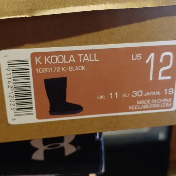 NIB Koolaburra by UGGS K Koola Tall Black Boots