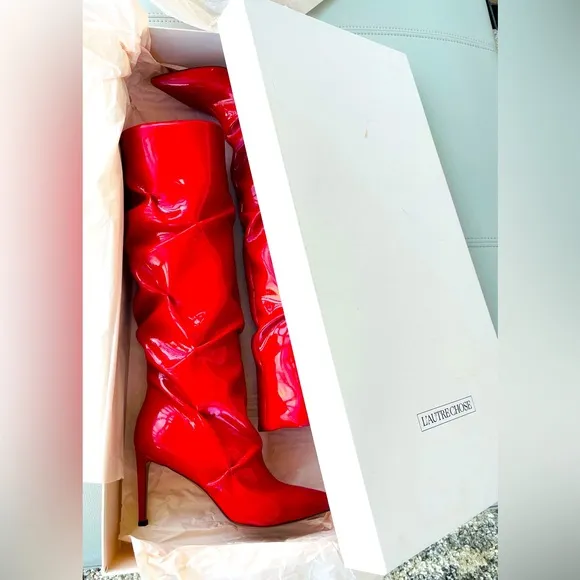 NIB! L’AUTRE CHOSE Vernice Red Lacquer Knee-High Tall Boots MADE IN ITALY 39