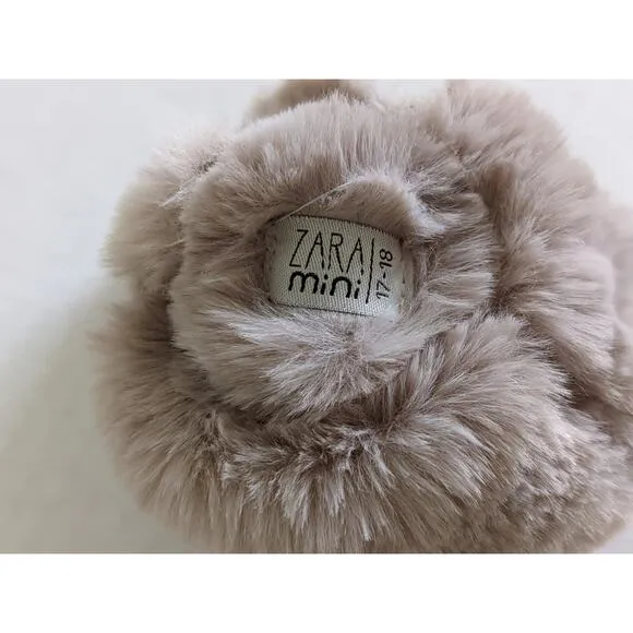 NIB Zara Mini Leather Boots Sz2.5/3 Beige Off White Fur Hook &amp; Loop Booties