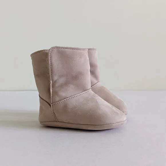 NIB Zara Mini Leather Boots Sz2.5/3 Beige Off White Fur Hook &amp; Loop Booties