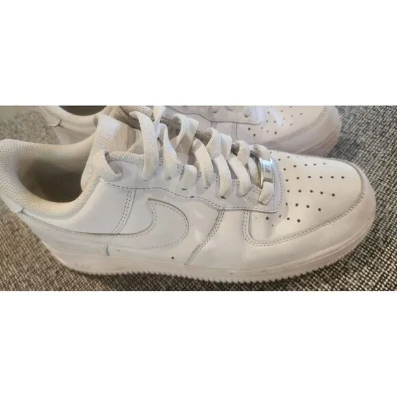 Nike Air Force 1 Low Triple White Athletic Shoes CW2288-111 Mens Size 8.5