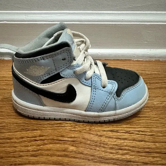 Nike Air Jordan 1 Mid Kids Size 6C Blue Athletic Shoes Sneakers